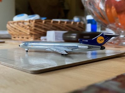 Aeroclassics LH B727-200 D-ABCI (1).jpg