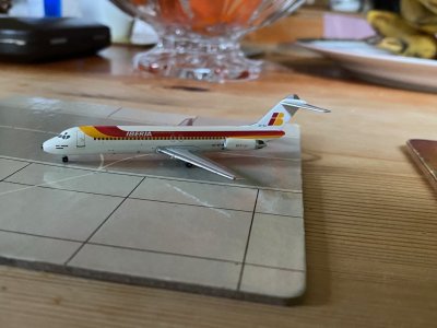 Aeroclassics Iberia (80s c_s) DC-9-32 EC-BIJ (1).jpg