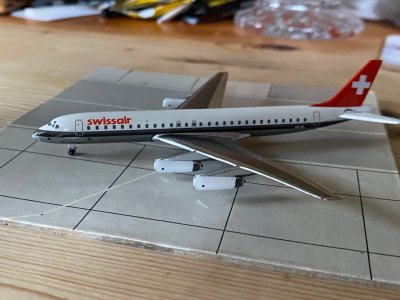 Aeroclassics Swissair (80s c_s) DC-8-62H- HB-IDL (1).jpg