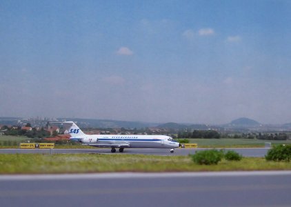 4 SAS DC-9-33F LN-RLW_4.JPG