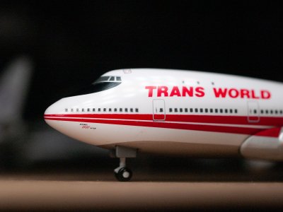 747100twa_01.jpg