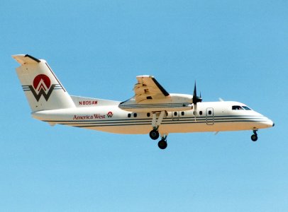 America_West_Dash_8-100.jpg