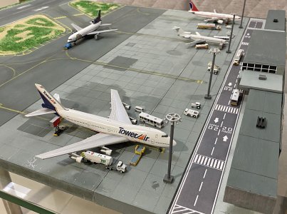 AEROPORTO MÉDIO - RODRIGO BRAGA (4).jpg AEROPORTO MÉDIO - RODRIGO BRAGA (4).jpg