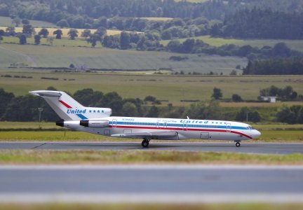 United B727_1.JPG