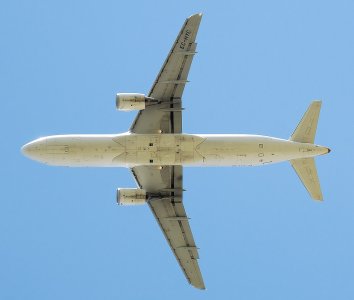 Iberia_a320-200_planform_ec-hyc_arp.jpg