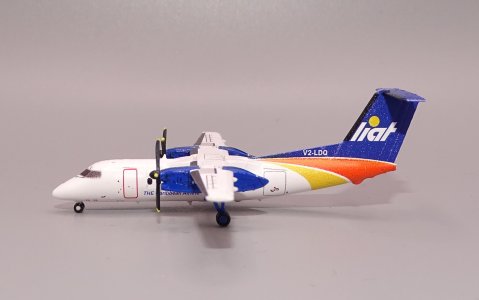 LIAT_DHC-8_V2-LDQ_02.JPG