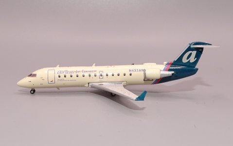 AIRTRAN_CRJ_N433AW_03.JPG