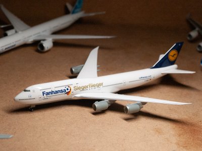LH748.jpg