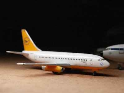 LH732_01.jpg