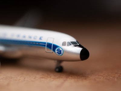 AF320_02.jpg