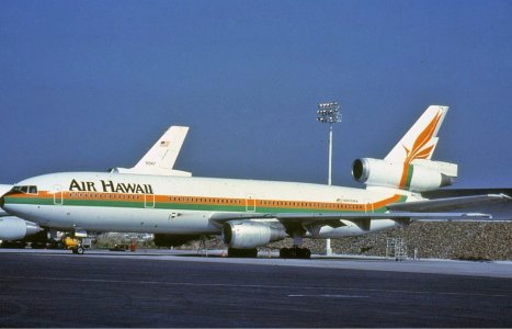 Air_Hawaii_McDonnell_Douglas_DC-10-10_Groves.jpg