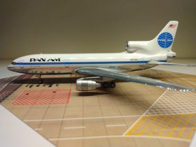 Pan Am L-1011-500 N510PA L.jpg