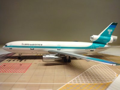 Transamerica DC-10-30CF N103TV L.jpg