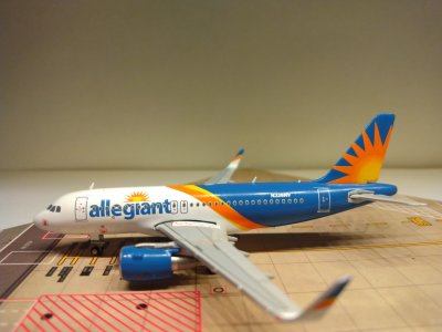 Allegiant A319-112WL N338NV L.jpg