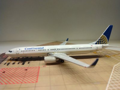 Continental B737-924ERWL N39416 L.jpg