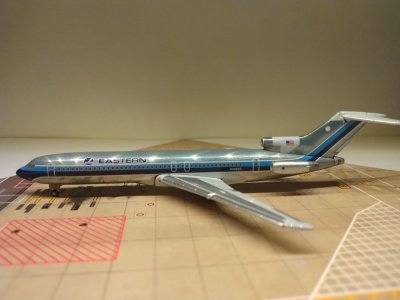 Eastern B727-225A N8866E L.jpg