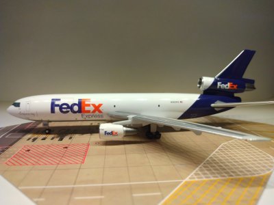 Federal Express MD-10-30F N303FE L.jpg