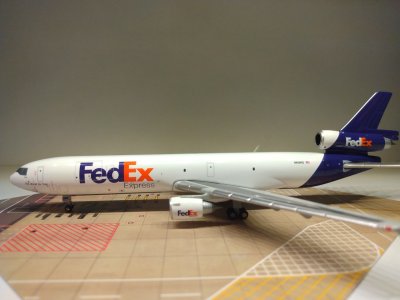 Federal Express MD-11F N608FE L.jpg