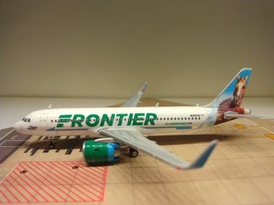 Frontier A320-251NWL N307FR L.jpg