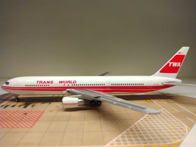 Trans World B767-300ER  EI-CAL L.jpg