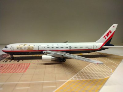 Trans World B767-300ER  N639TW L.jpg