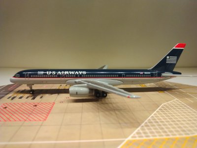 US Airways B757-2B7 1997 N633AU L.jpg