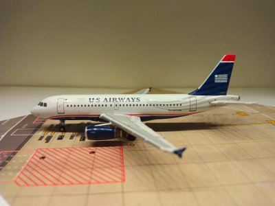 US Airways A319-132 2005 N801AW L.jpg