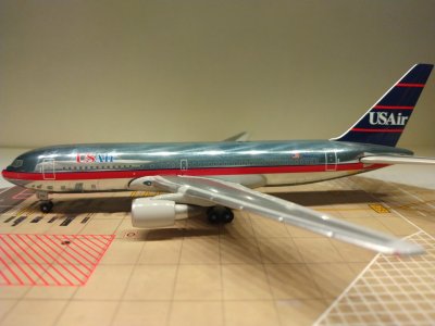 USAir B767-201ER N645US L.jpg