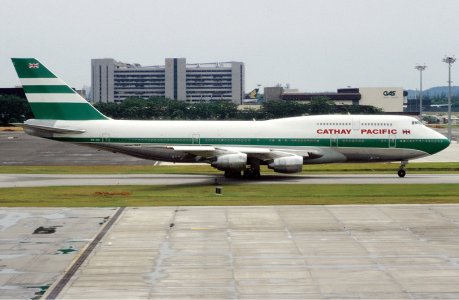 Cathay_Pacific_Boeing_747-300_Rees-1.jpg