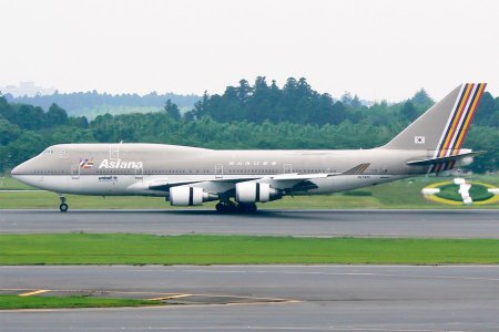 Asiana-747-2.jpg
