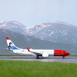 Norwegian B737-8JP EI-FVX NG_8.JPG
