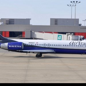 AirTran 717-200 N946AT Ravens R.jpg