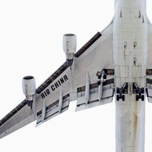 jeffrey-milstein-air-chine-boeing-747-400-800x800.jpg