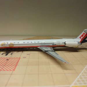 Trans World MD-83 N960TW L.jpg