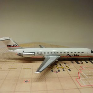 Republic DC-9-32 1984 N926RC R.jpg