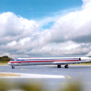 American Airlines MD-83 N984TW_3.JPG