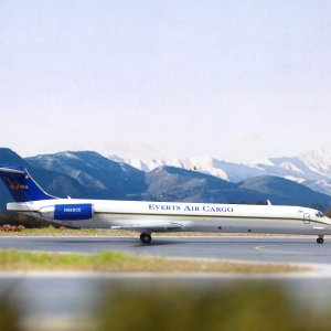 Everts Air Cargo MD-83SF N965CE_1.JPG