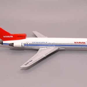 VIASA_B727_10.JPG