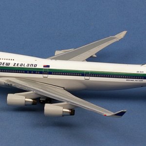 aero-classics-ac041688-boeing-747-400-air-new-zealand-zk-suh-x45-206889_0.jpg