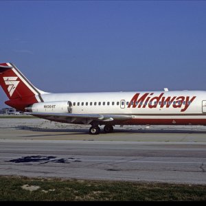 Midway DC-9-15 N1064T R.jpg