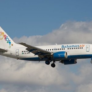 800px-bahamasair-boeing-737-500-c6-bfc-15203913143_orig.jpg