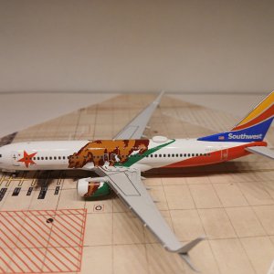 Southwest 737-8H4 N8653A L.jpg
