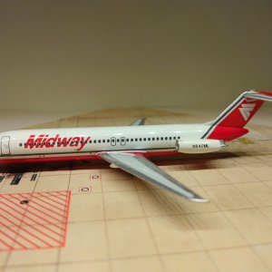 Midway DC-9-32 N940ML L.jpg