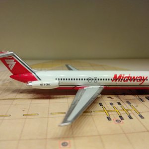 Midway DC-9-32 N940ML R.jpg