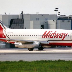 Midway 737-2K9A N700ML.jpg