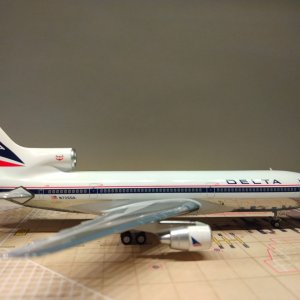 Delta L-1011-1 N725DA R.jpg