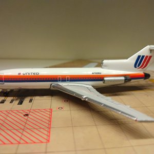 United B727-022 N7026U L.jpg