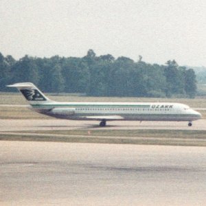 Ozark DC-9-41 1979 N934L IND_19830611_01.jpg