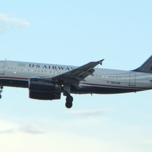 US Airways A319-132 N801AW LAS_051606_N801AW_03.jpg