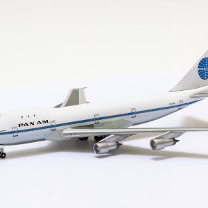 Media 'Dragon Pan Am 747.jpg' in category '1/400'